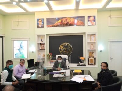 पीलीभीत: कार्यों को मानक के अनुरूप व निर्धारित समय सीमा में किया जाये पूर्ण-जिलाधिकारी।