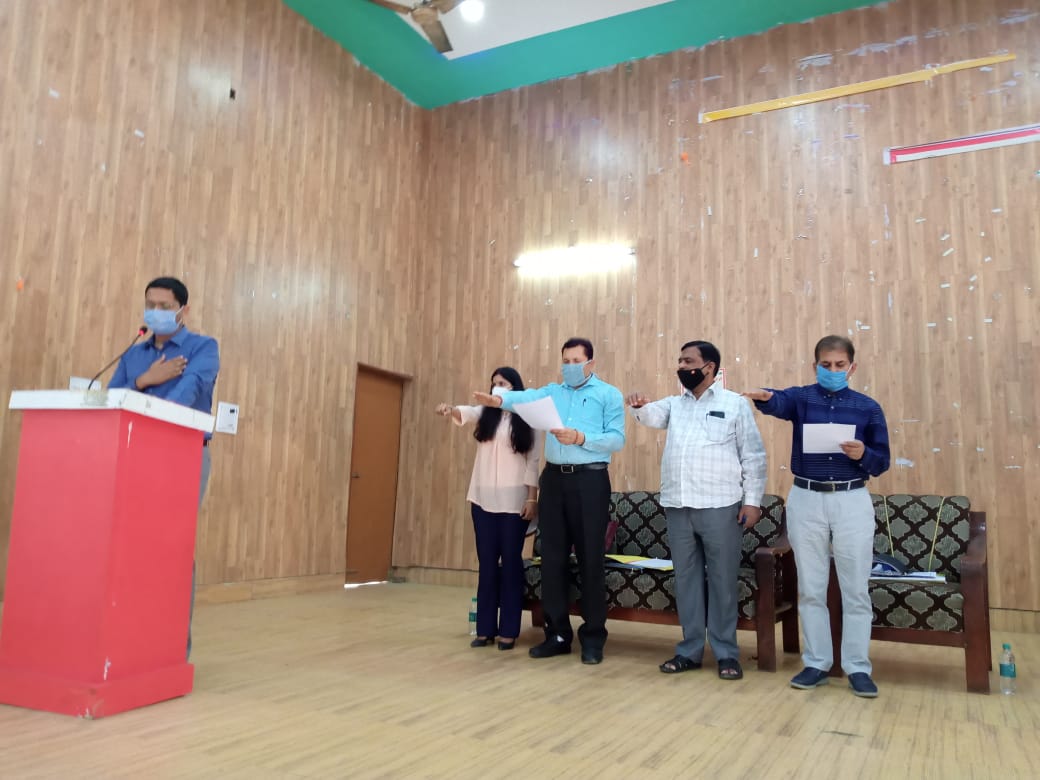पीलीभीत: ‘कैच द रेन’’ के अन्तर्गत जनपद में जल संरक्षण हेतु संचालित होगा विशेष अभियान-जिलाधिकारी।