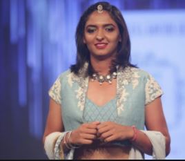 विराट कोहली-रोहित शर्मा और एमएस धोनी ने की हरमनप्रीत कौर की एक शब्द में तारीफ, जानें किसको क्या कहा