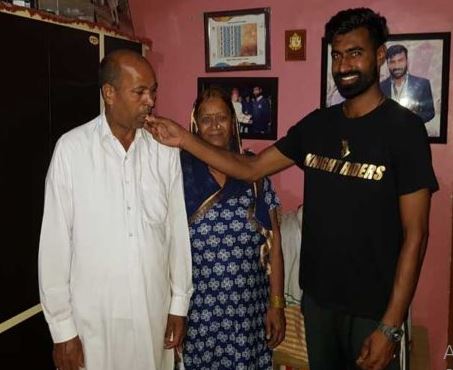 ये है कुरुक्षेत्र का सुरेंद्र जिनको कभी पिता ने हाॅकी स्टिक दिलाने से कर दिया था मना, अब ओलंपिक में जलवा दिखाएगा