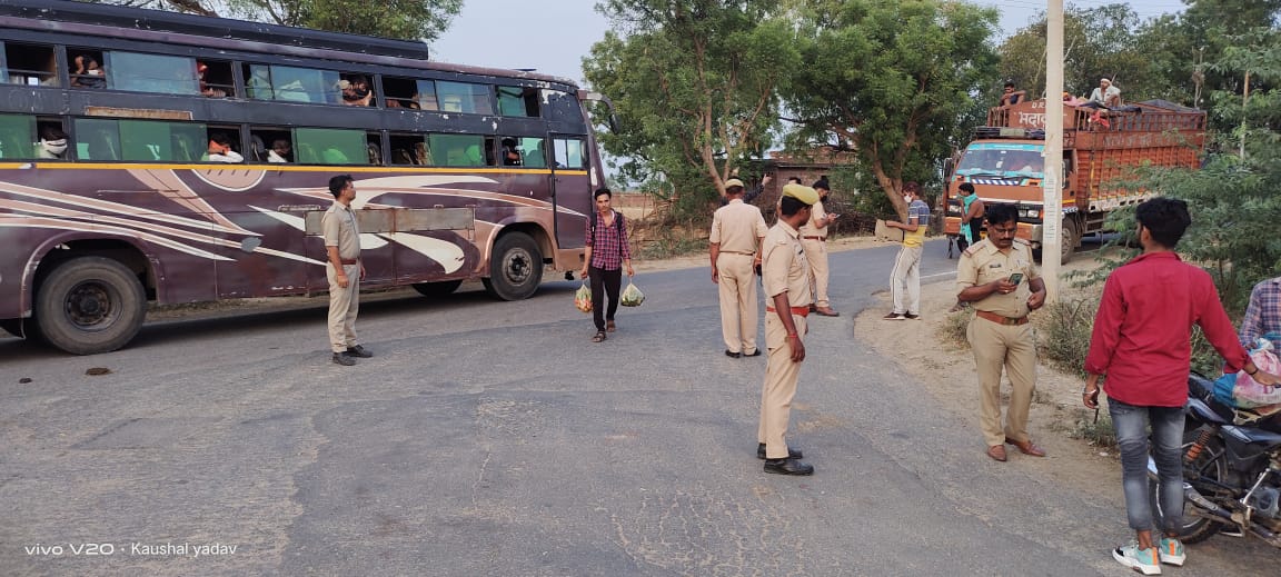 इटावा: बॉर्डर पर चला चेकिंग अभियान,14 व्यक्तियों पर सात हजार का जुर्माना