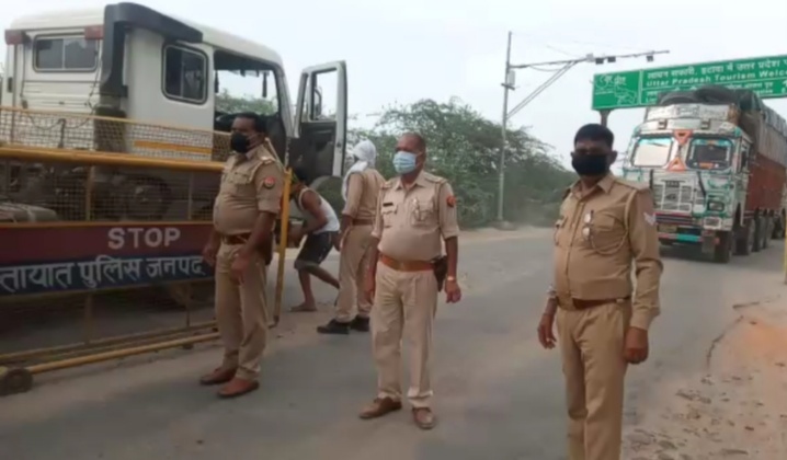 इटावा :चंबल पुल पर चल रहा चेकिंग अभियान