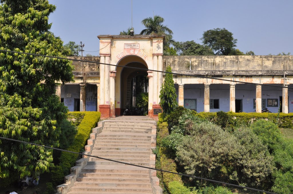 फर्रुखाबाद : नगर पालिका की सड़क पर कारोबार करने के आरोप में भाइयों पर केस दर्ज कर लगाया गया जुर्माना
