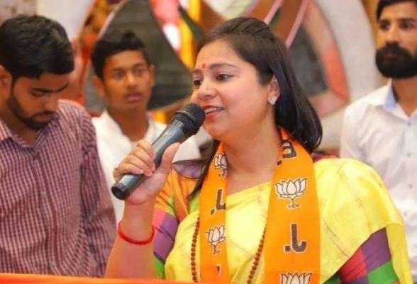भाजपा प्रवक्ता के बोल: मोदी पेट्रोल का दाम कम करने नहीं भारत को विश्वगुरु बनाने आए हैं