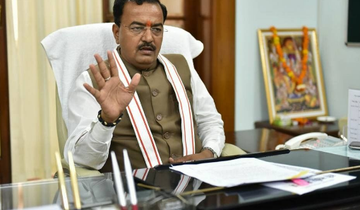 इटावा कथावाचक कांड को लेकर केशव प्रसाद मौर्य का अखि‍लेश यादव पर न‍िशाना