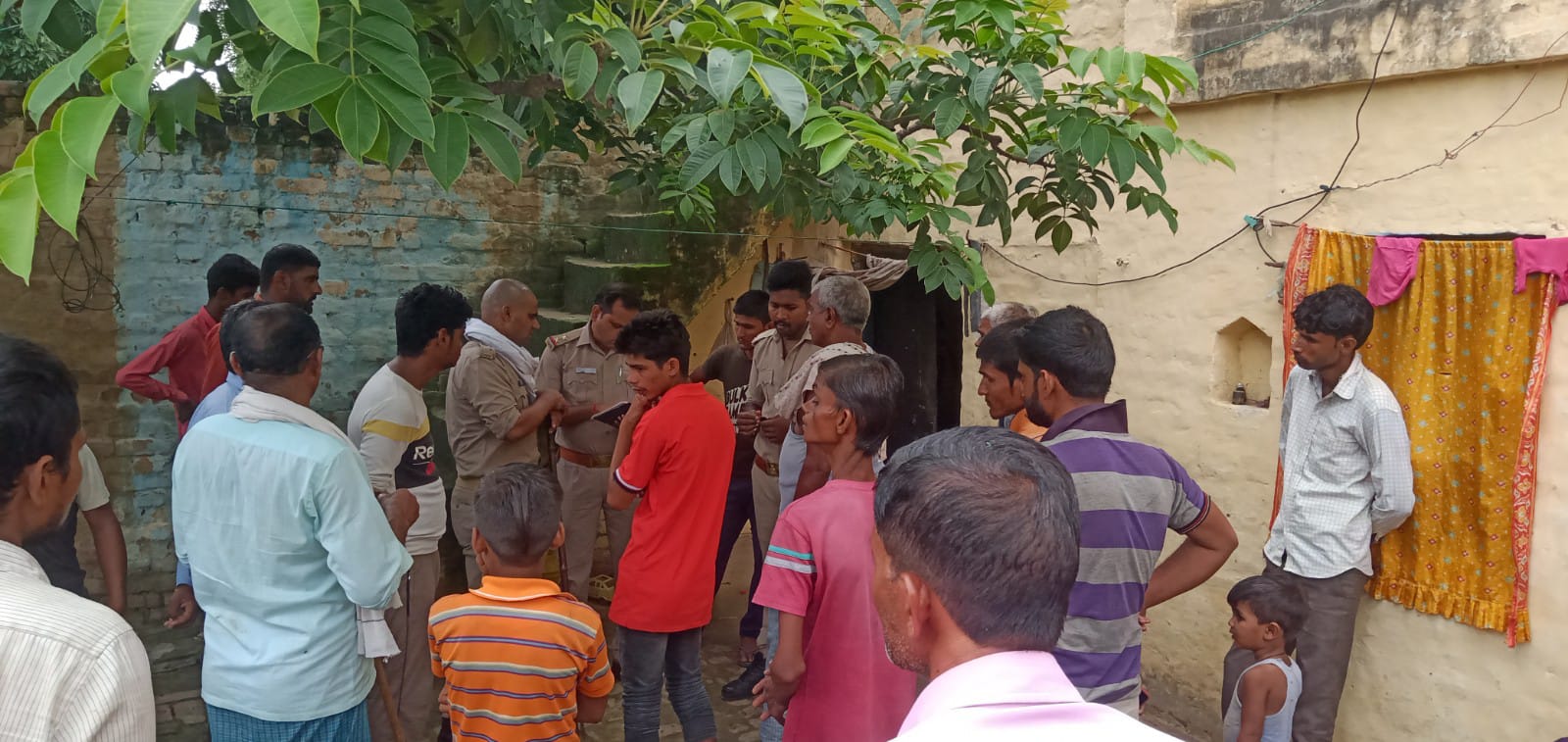 बरेली-ताक पर आंवला पुलिस का खौफ,चोरो ने दिया बड़ी चोरी को अंजाम