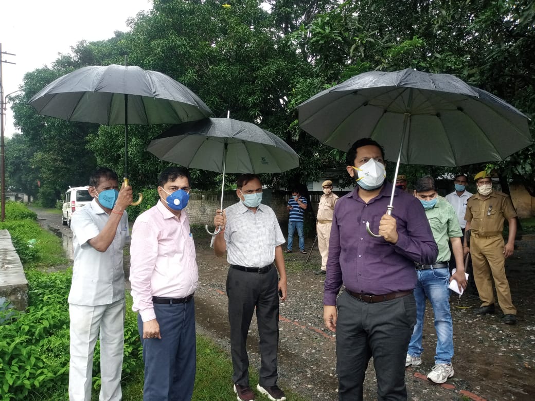 पीलीभीत :जिलाधिकारी द्वारा दि किसान सहकारी चीनी मिल पूरनपुर का किया गया निरीक्षण।निष्प्रोज्य सामाग्री का नियमानुसार करायें निस्तारण-जिलाधिकारी।