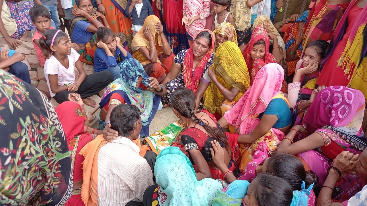 मैनपुरी ब्रेकिंग:पंखे से लटका मिला शव