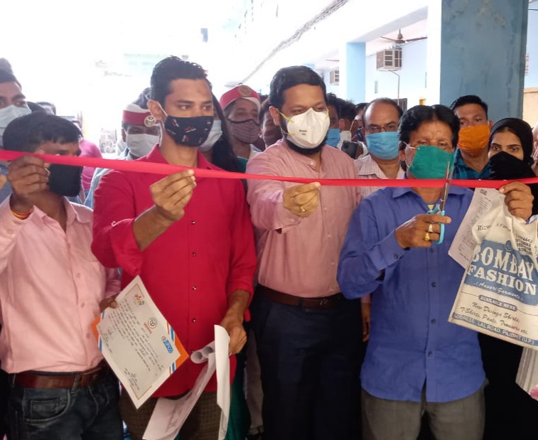 पीलीभीत :बॉसुरी उत्पादकों/कारीगरों को ऋण प्रदान करने हेतु आयोजित किया गया विशेष कैम्प।