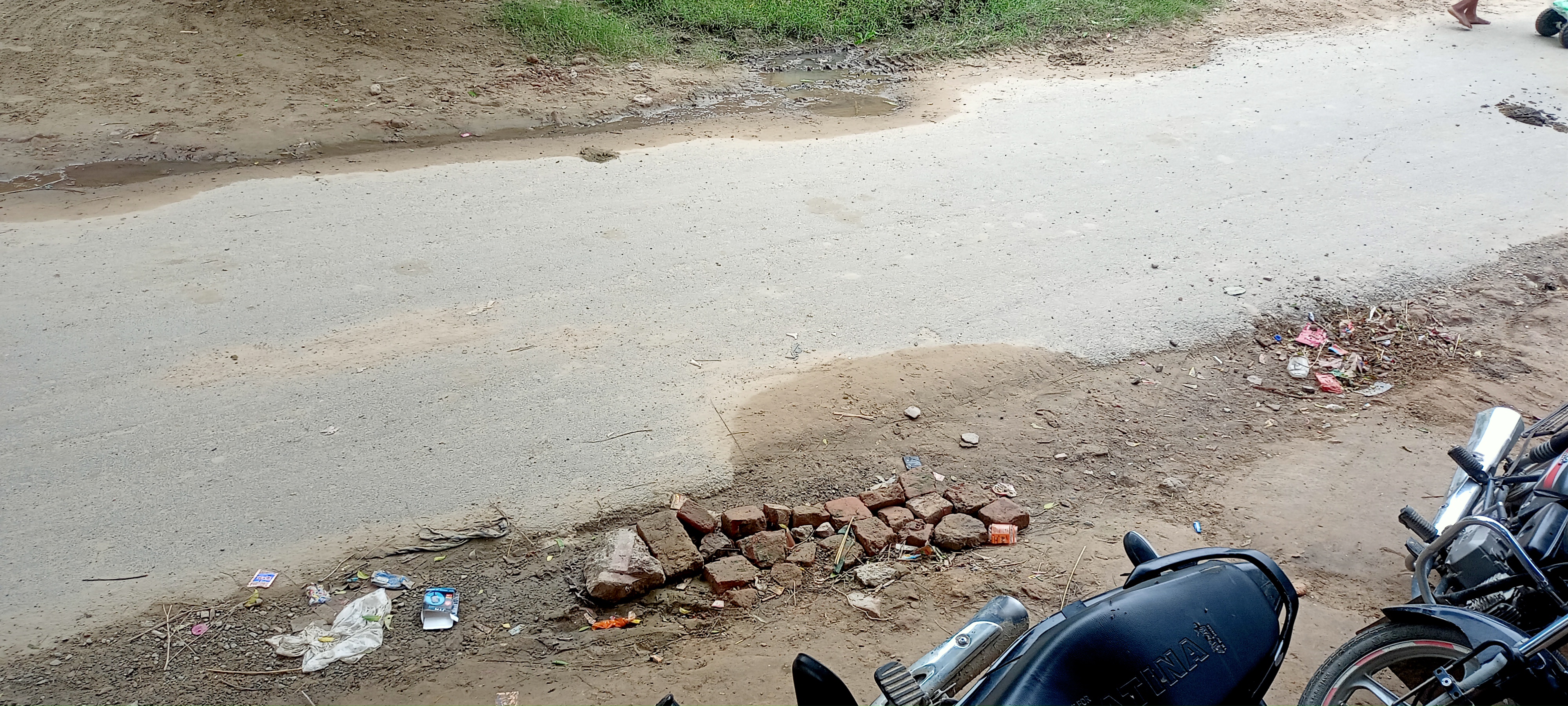 मैनपुरी: बारिश से सड़क पर हुआ जल भराव