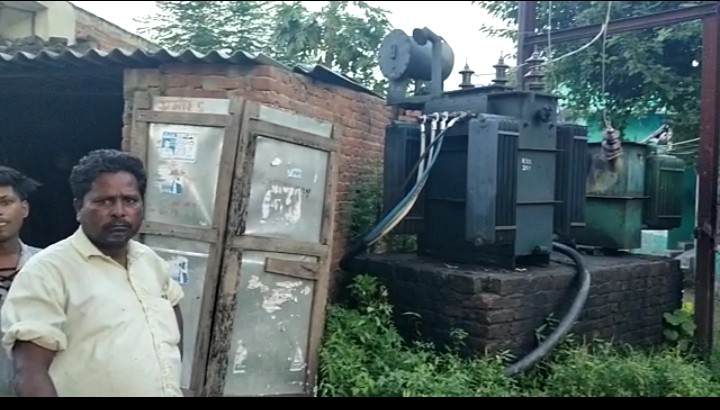 बरेली-बिजली विभाग का गड़बड़झाला,यहाँ ट्रांसफर रख मौत का इंतजाम कर डाला