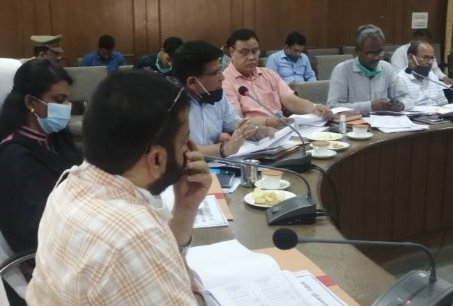 Farrukhabad: In the meeting of the SP, a strategy was made to hoist the bicycle in the four assemblies of the district.
