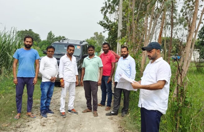 पीलीभीत: ब्लॉक पूरनपुर क्षेत्र के सर्वागीण विकास के अंतर्गत तूफानी दौरा किया