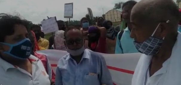बहराइच: राष्ट्रीय अध्यक्ष द्वारा वर्तमान प्रधान को प्रधान पद से पदच्युत कराने के की मांग