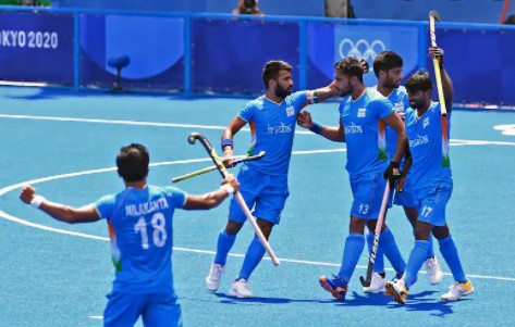 मनप्रीत एंड कंपनी को 'हार्दिक' बधाई, हॉकी में 41 साल बाद भारत को मेडल