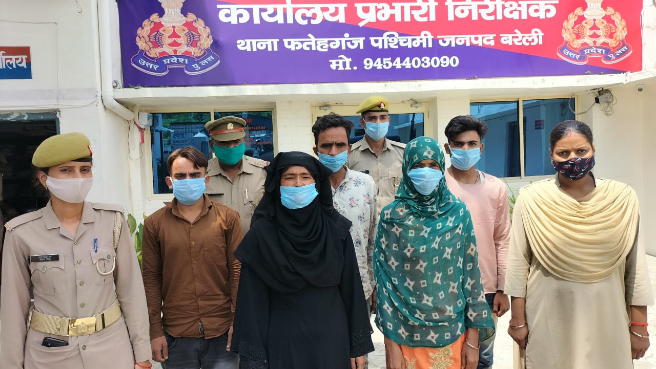 बरेली:मादक पदार्थो की तस्करी में महिलाओं की एंट्री , फतेहगंज में पुरुष तस्करों के साथ महिला तस्कर भी गिरफ्तार