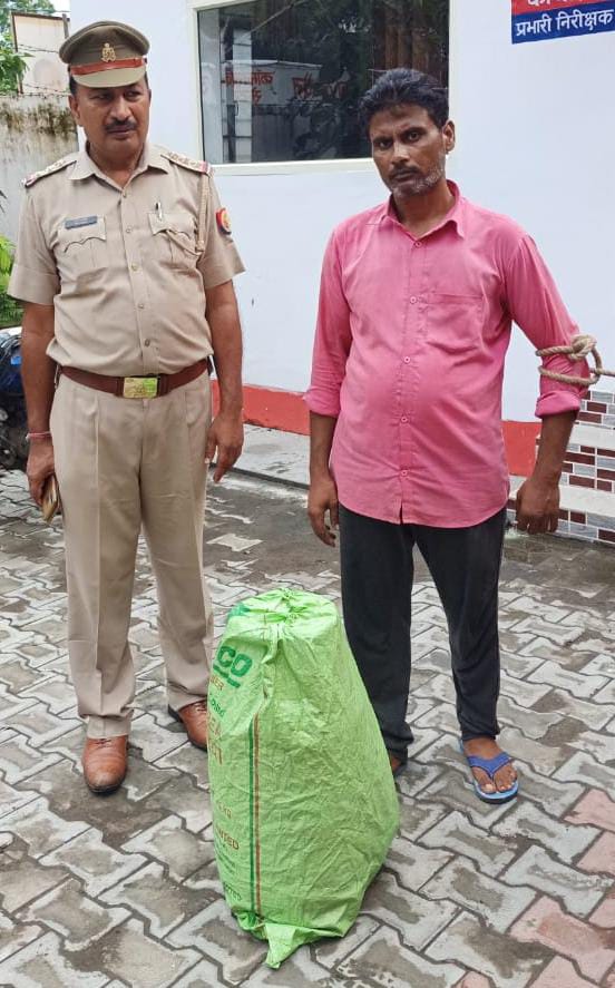 पीलीभीत :थाना पूरनपुर पुलिस ने चोरी के माल सहित अभियुक्त को गिरफ्तार किया।