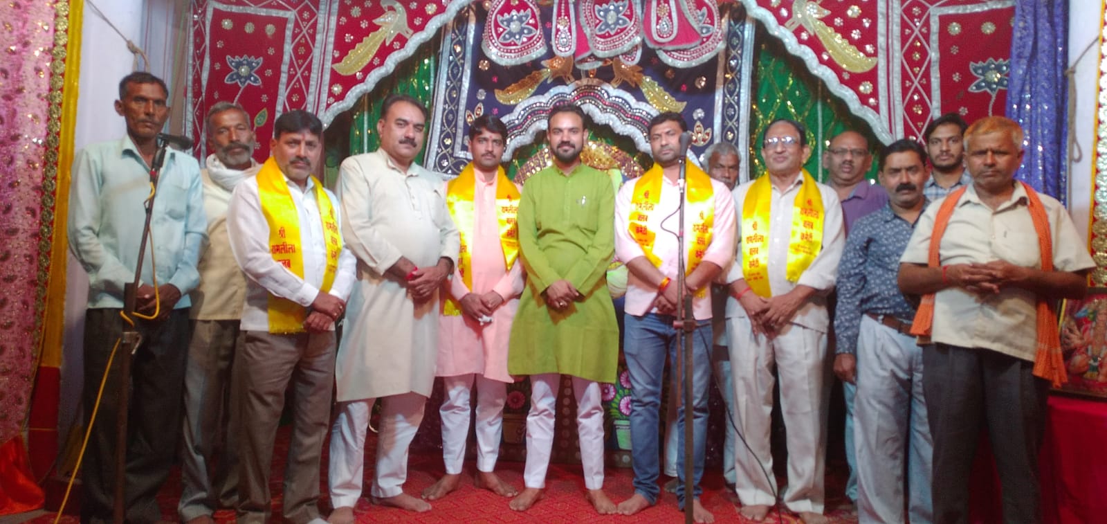 बरेली - भगवान राम की लीलाएं समाज मे एकता एवं ईमानदारी का संदेश देती है।