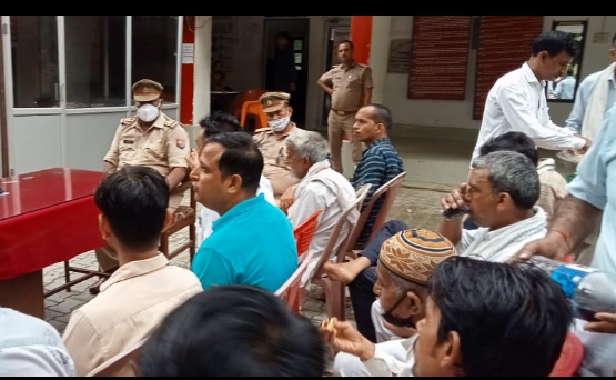 कासगंज :पटियाली कोतवाली में आगामी पर्व को लेकर पीस कमेटी की बैठक संपन्न