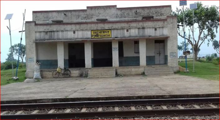 शाम होने  के बाद भूल से भी इस भूतिया स्टेशन पर नहीं जाते लोग, 42 सालों तक नहीं रुकी कोई ट्रेन