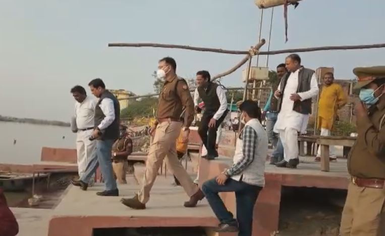 रायबरेली: जिलाधिकारी ने सभी विभाग के अधिकारियों के साथ की बैठक-लगाई फटकार