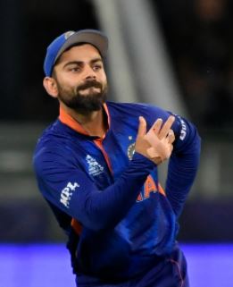 विराट कोहली कंगारुओं के खिलाफ क्यों जो रूट से बेहतर कप्तान हैं