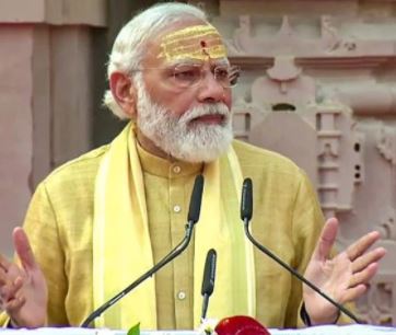 इतिहास का जिक्र करते हुए काशी मे पीएम ने कहा की इतिहास में आध्यात्मिक धारा की बात काम