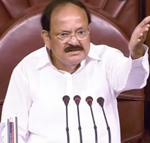 भ्रष्टाचार ​को बर्दाश्त नहीं करना चाहिए : एम वेंकैया नायडू