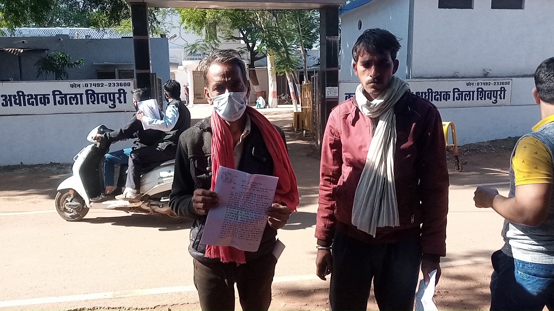 शिवपुरी :- ट्रेक्टर की किस्त जमा करने जा रहे युवक का गांव के दबंगों ने किया अपहरण, फिरौती भी मांगी