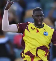 T20I में हैट्रिक लेने वाले वेस्टइंडीज के पहले गेंदबाज बने जेसन होल्डर , 4 गेंदों पर चटकाए 4​ विकेट
