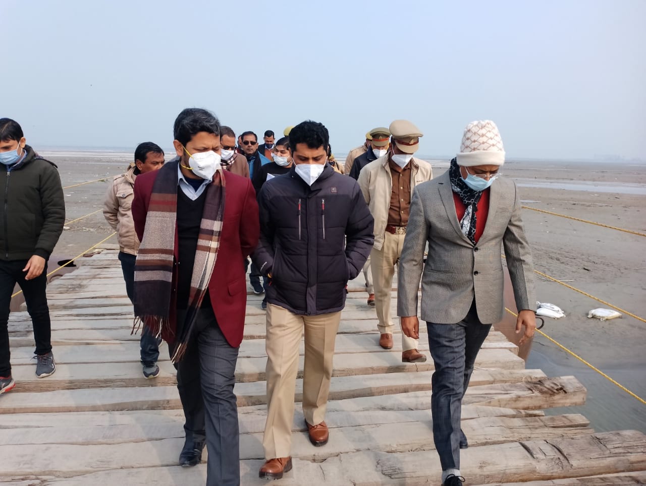 पीलीभीत:मतदान से पूर्व मार्ग व पेंटून पुल का किया जाये सुदृढीकरण।