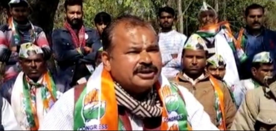 गोण्डा: प्रदेश में कांग्रेस की सरकार बनने पर सामंतवाद समाप्त होगा-त्रिलोकीनाथ तिवारी
