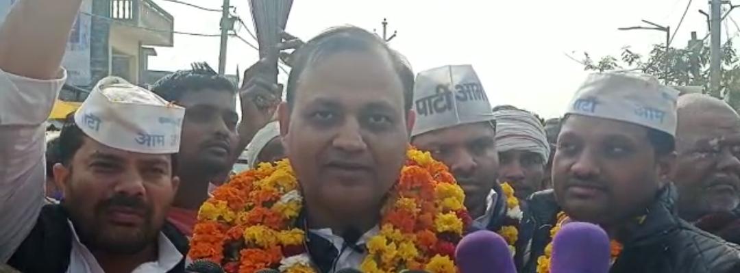 गोण्डा : कीचड़ हो जाये साफ तो कमल नही खिल पायेगा- सोमनाथ भारती