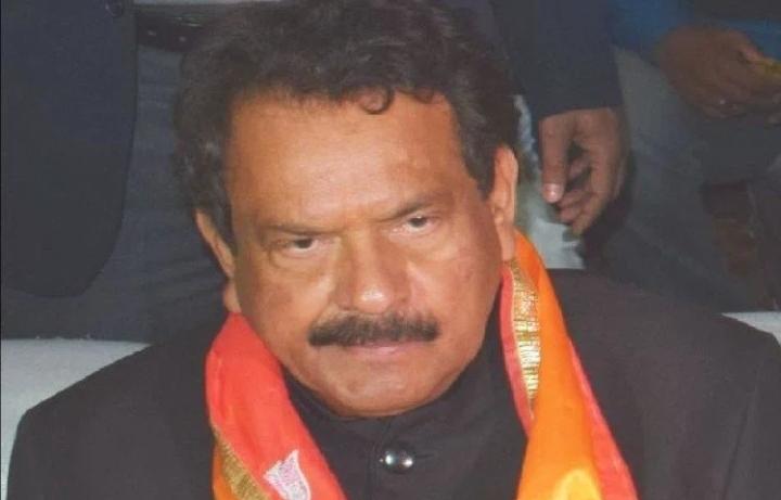 मैनपुरी: करहल से भाजपा प्रत्याशी एसपी सिंह बघेल के खिलाफ निर्वाचन अधिकारी से शिकायत, लगा यह आरोप
