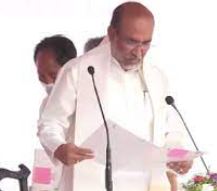 मणिपुर के मुख्यमंत्री पद की एन बीरेन सिंह ने ली शपथ, लगातार दूसरी बार बने राज्य के सीएम