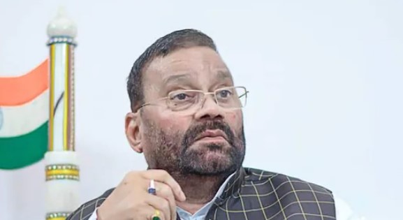 कुशीनगर: स्वामी प्रसाद मौर्य की फाजिलनगर सीट के एक बूथ की मतगणना पर लगी रोक