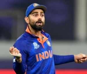 विराट कोहली थर्ड अंपायर के आउट देने पर भड़के, गुस्से में बैट को जमीन पर दे मारा