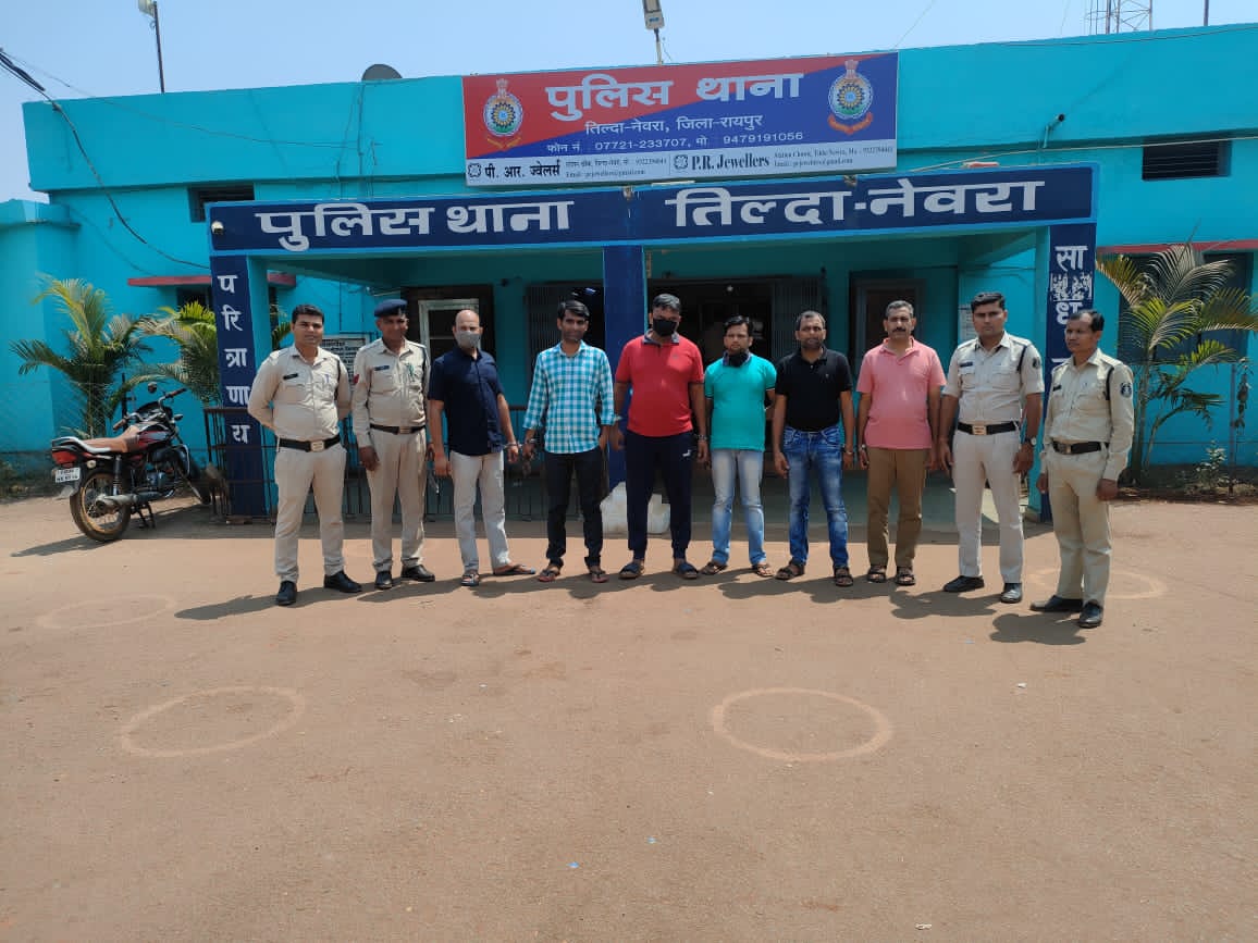 रायपुर :- एनआइसीएल चिटफंड कंपनी के छह आरोपित गिरफ्तार;भुवनेश्वर जेल से प्रोटक्शन वारंट पर तिल्दा लाया गया