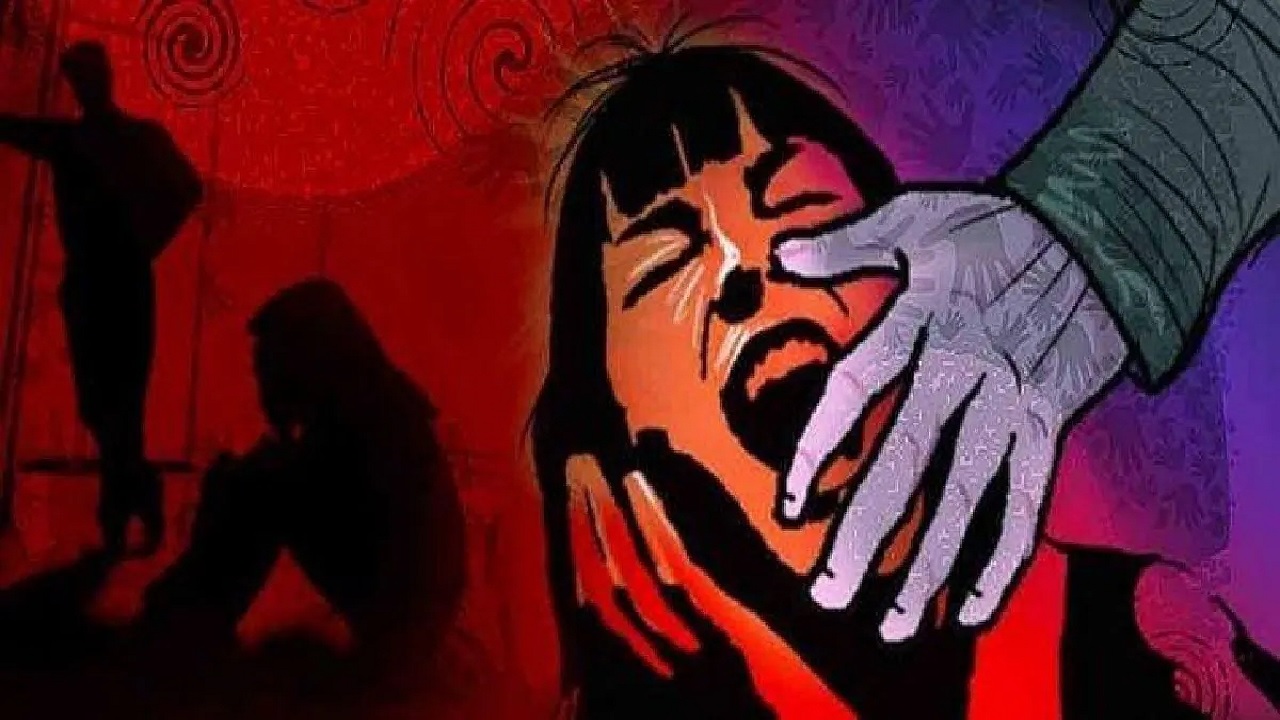 सीतापुर : थाना मिश्रिख में एक मासूम बच्ची के बलात्कारियों को  पुलिस ने चार दिन की हिरासत में लेकर कर दिया नो दो ग्यारह