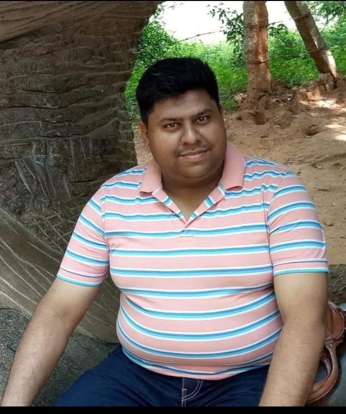 बरेली/आँवला - बरेली निवासी भतीजे तनुज कुमार सक्सेना को आइ ए एस में चयनित होने पर बधाई - जगदीश चन्द्र सक्सेना।