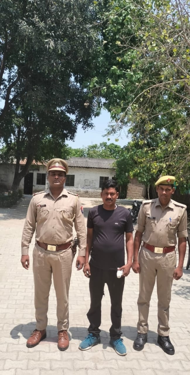 पीलीभीत:शारदा सागर डैम किनारे अपराधी पकड़ा गया