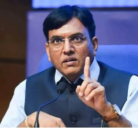 चालू खरीफ और आगामी रबी सीजन के लिए यूरिया का पर्याप्त स्टाक : केंद्रीय मंत्री मांडविया