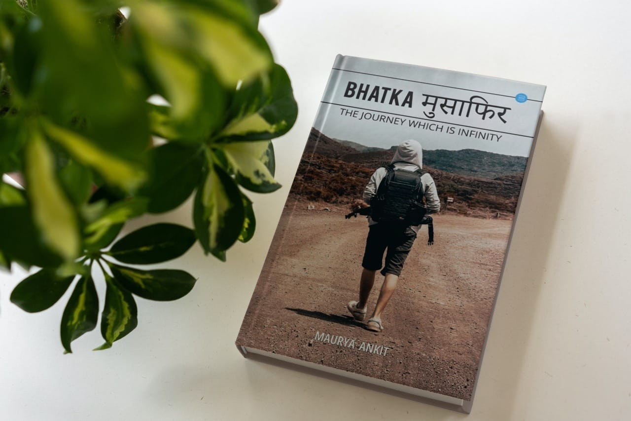 कौतूहल का विषय है युवा लेखक अंकित मौर्य का यात्रा वृत्तांत "भटका मुसाफिर": आदर्श कुमार
