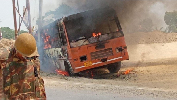 जौनपुर :बदलापुर पुलिस ने  चौराहे पर हिंसक प्रदर्शन करने वाले को किया गिरफ्तार