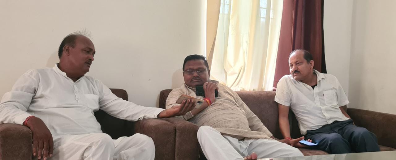 पीलीभीत: योग चेतना समिति के अध्यक्ष  अध्यक्ष हर्ष गुप्ता व उपाध्यक्ष रामसनेही वर्मा  बने लोगों ने दी बधाई
