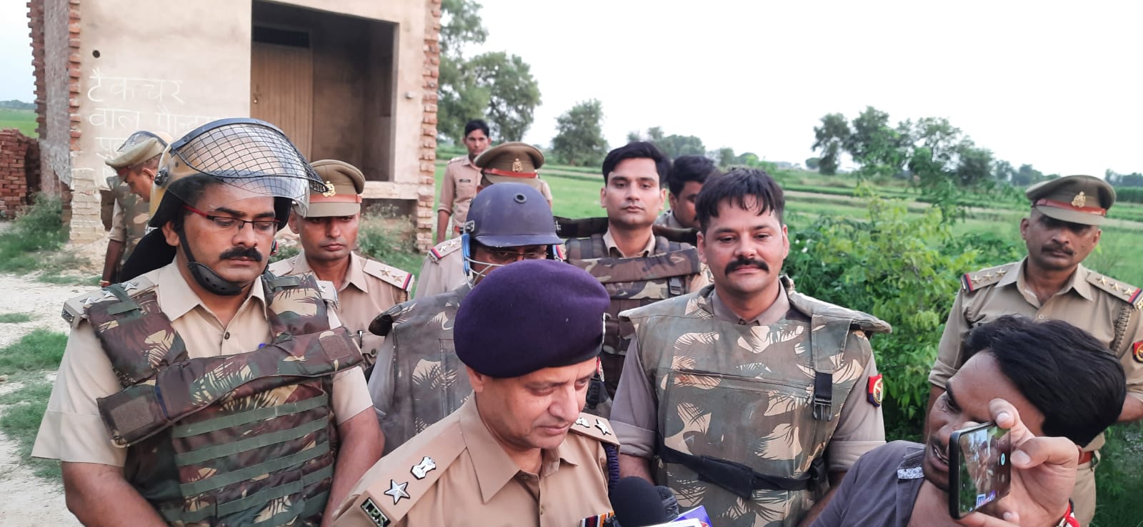 मैनपुरी: गोकशी व गैंगस्टर का आरोपी पुलिस ने मुठभेड़ में किया गिरफ्तार।