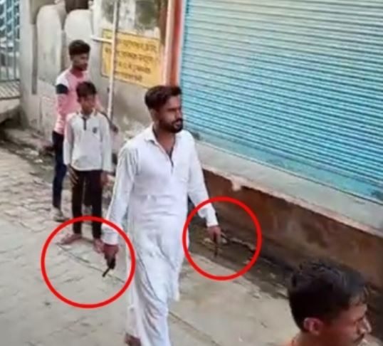 हरदोई:दो पक्षों में हुआ विवाद दो समुदायों में तब्दील होकर हुआ भारी पथराव