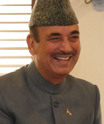 क्या अनुच्छेद 370 के खिलाफ गुलाम नवी आजाद ने किया था मतदान, कश्मीरी नेता बुखारी ने लगाए आरोप