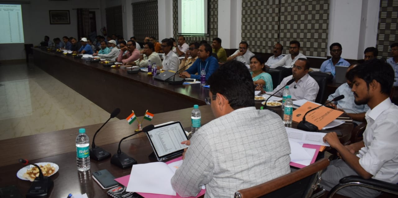 प्रयागराज :जिला स्वास्थ्य समिति की बैठक सम्पन्न