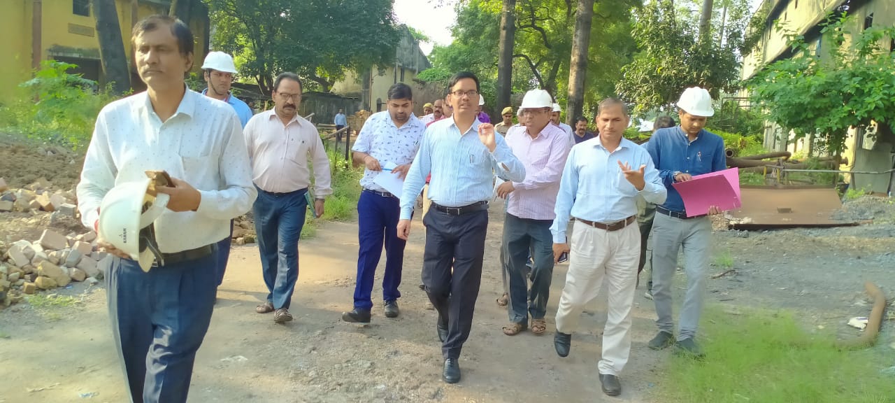 पीलीभीत:जिलाधिकारी द्वारा दि किसान सहकारी चीनी मिल पूरनपुर का किया गया औचक निरीक्षण।